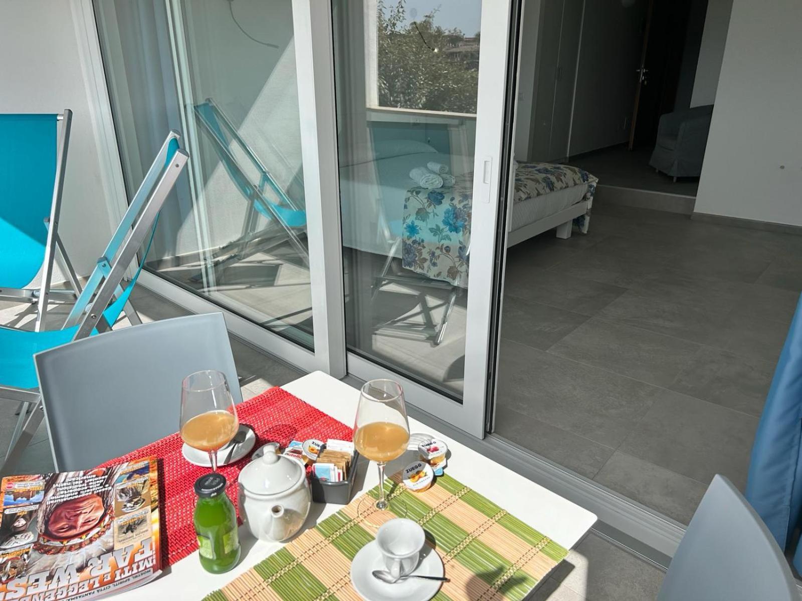 Rooms, Affittacamere Maksim Golfo Aranci Exterior photo