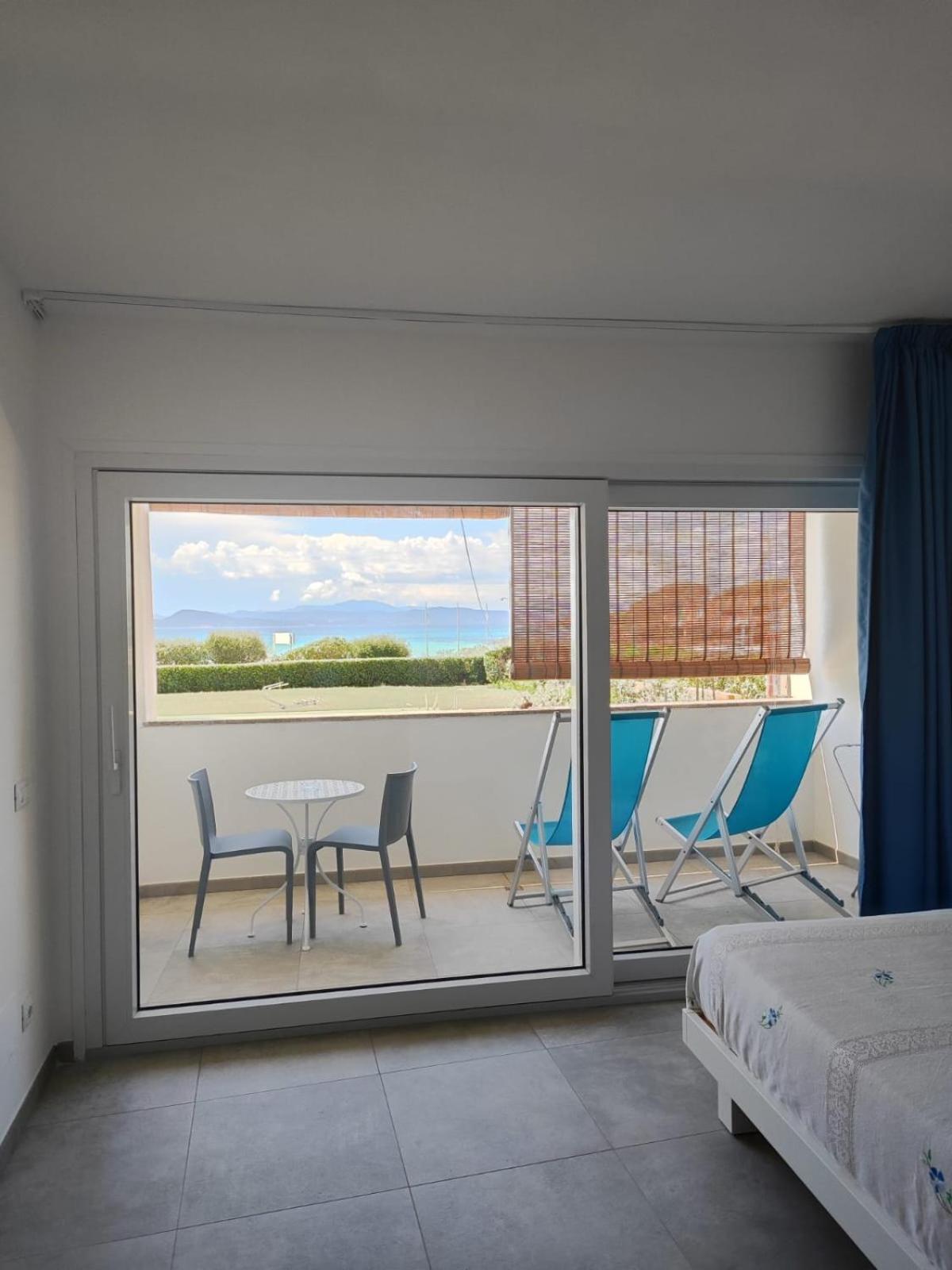 Rooms, Affittacamere Maksim Golfo Aranci Exterior photo